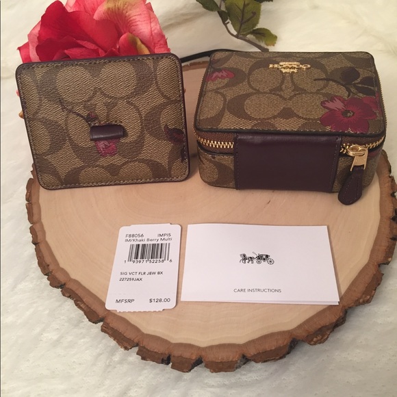 COACH Jewelry box - Picture 7 of 8